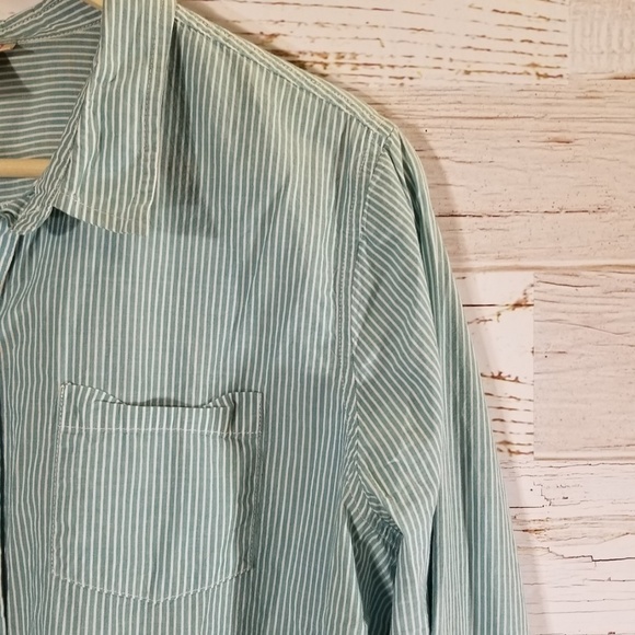 Mossimo Supply full button down blouse - Picture 2 of 8